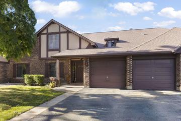 New Homes with Master Bedrooms on the 1st Floor That Attend Glenbard South High School: October 10th to October 16th