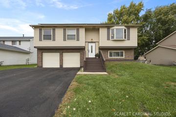 New Homes with Master Bedrooms on the 1st Floor That Attend Waubonsie Valley High School: October 10th to October 16th