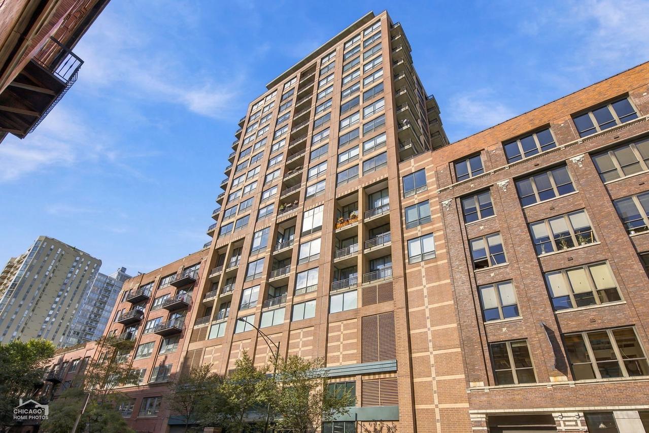 400 W Ontario St. #707, Chicago, IL 60654
