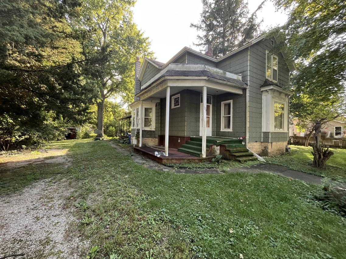 120 W Market St., Piper City, IL 60959