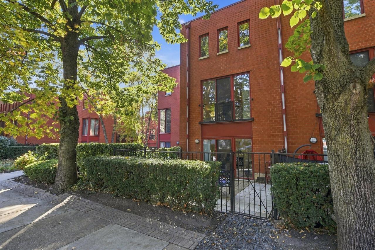 1254 S Federal St. #E, Chicago, IL 60605