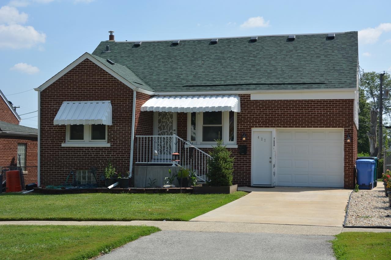 427 Bellwood Ave., Hillside, IL 60162