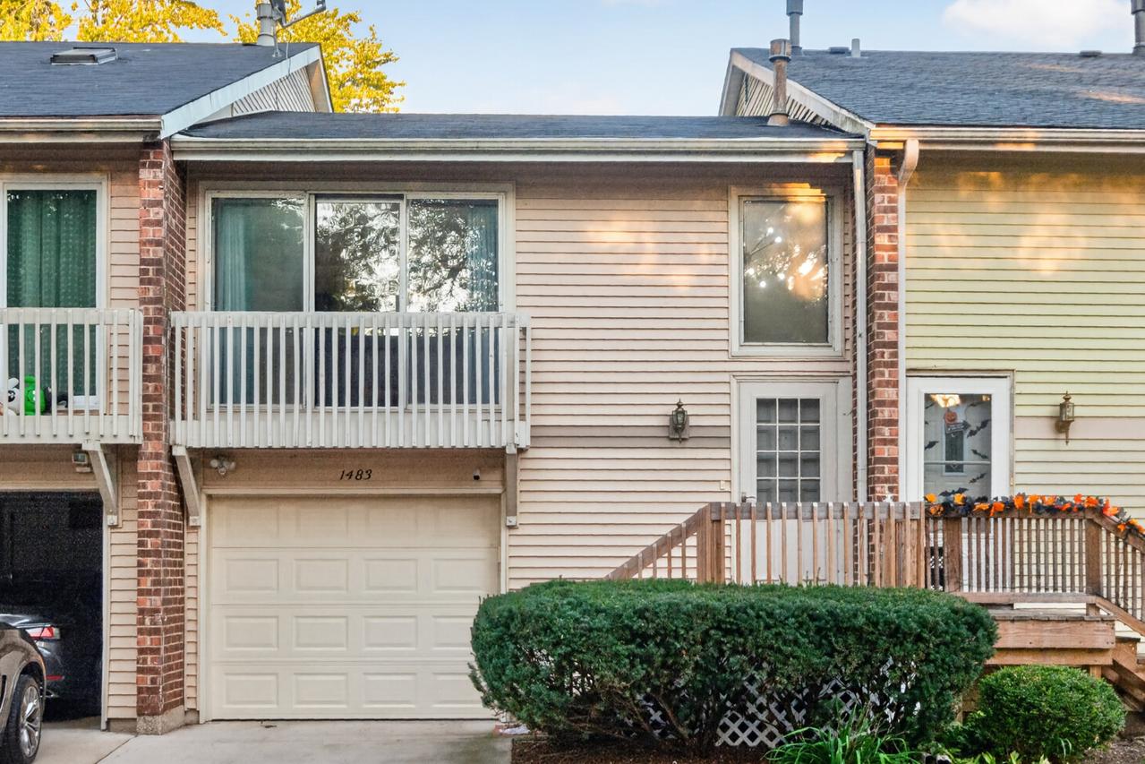 1483 Elder Dr., Aurora, IL 60506