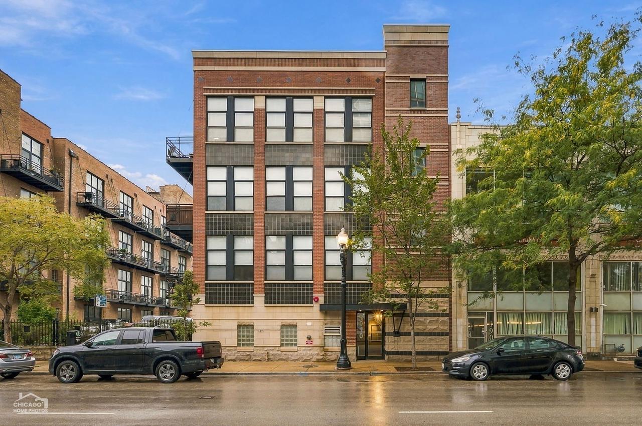 1910 S Michigan Ave. #303, Chicago, IL 60616