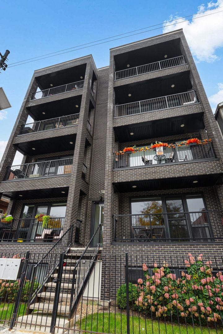 1511 W Irving Park Rd. #4W, Chicago, IL 60613