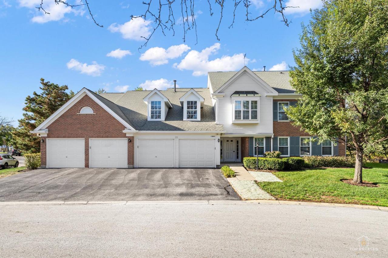 816 Butternut Ln. #A, Mount Prospect, IL 60056