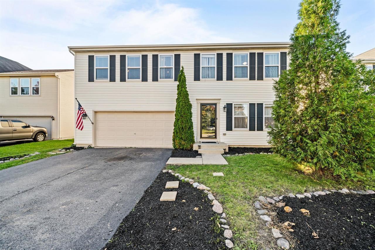 1210 Sarasota Dr., Pingree Grove, IL 60140