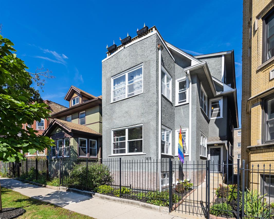 1618 W North Shore Ave., Chicago, IL 60626