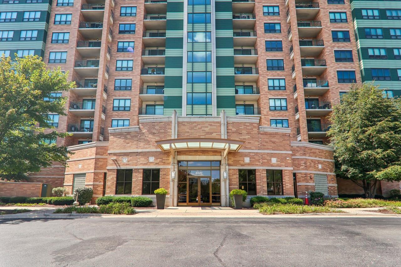 6420 Double Eagle Dr. #609, Woodridge, IL 60517