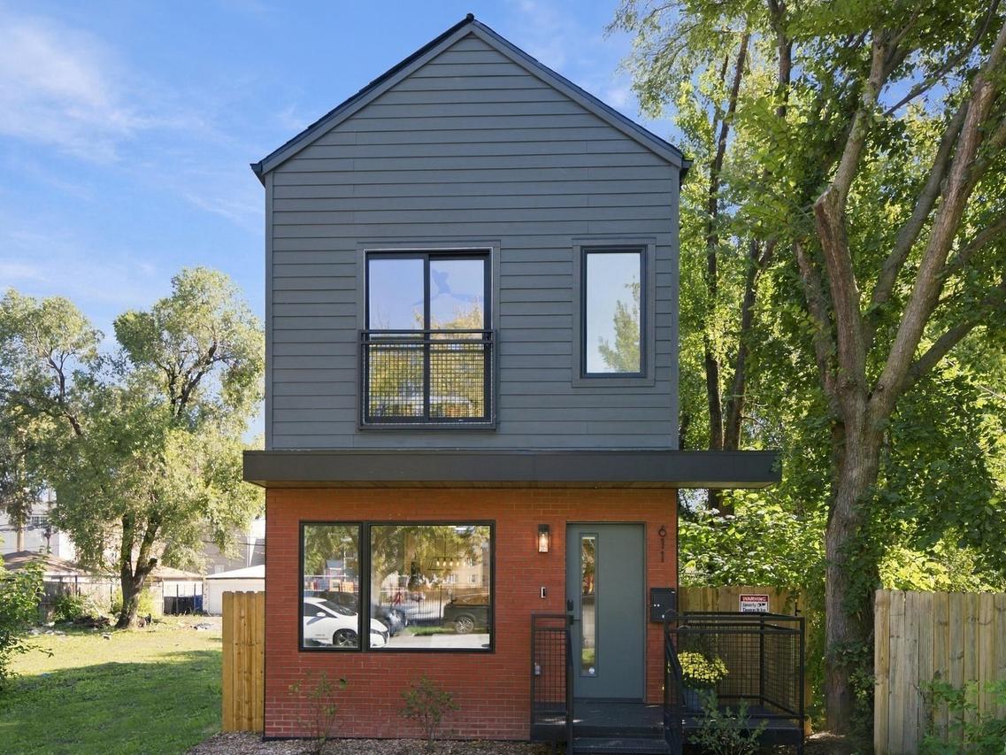 611 N Lawndale Ave., Chicago, IL 60624
