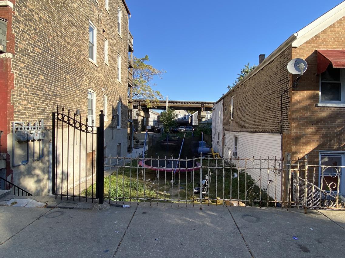 2252 W 21st St., Chicago, IL 60608