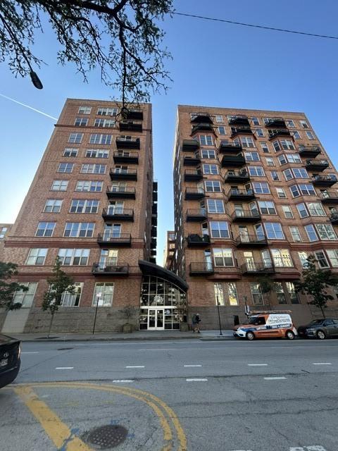 500 S Clinton St. #811, Chicago, IL 60607