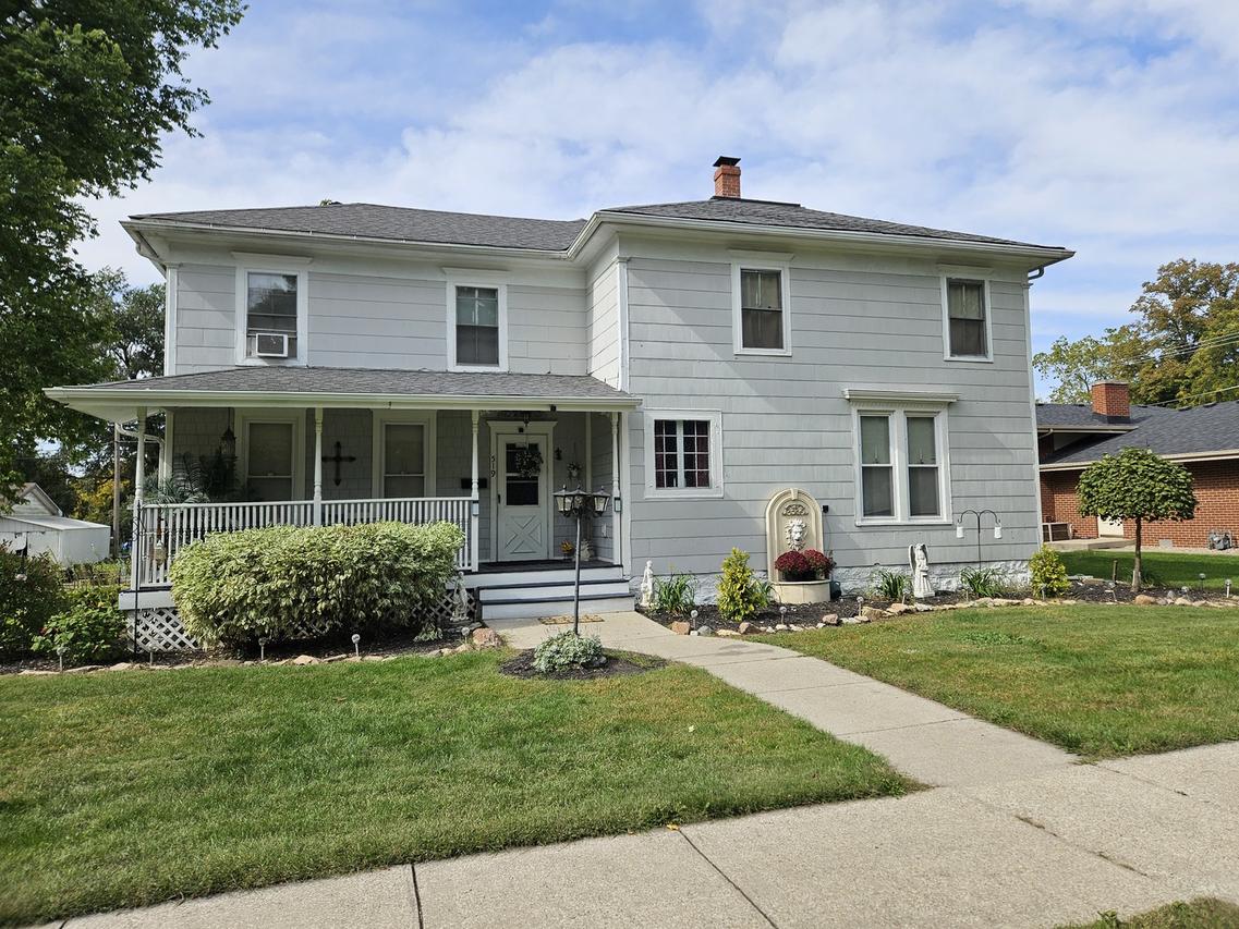 519 N Locust St., Momence, IL 60954