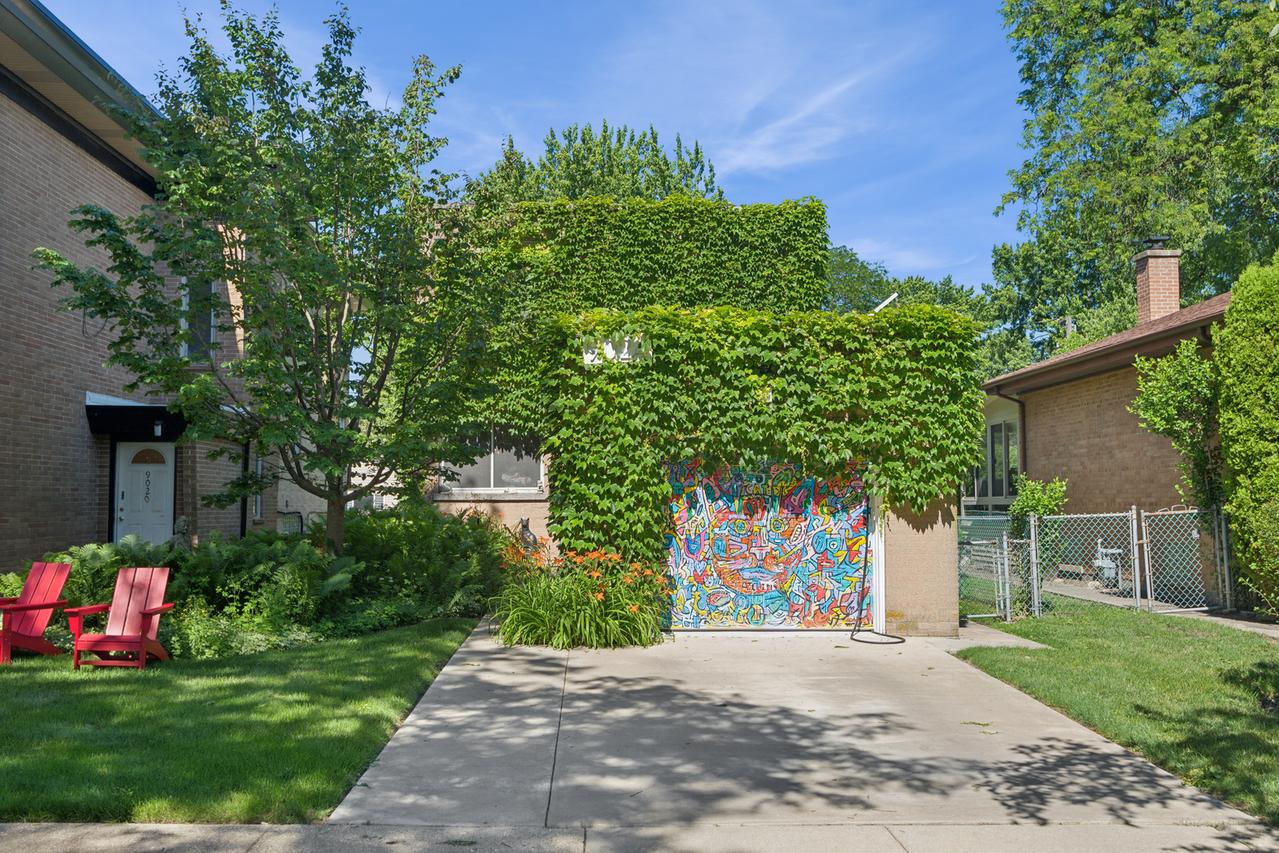 9024 Ewing Ave., Evanston, IL 60203