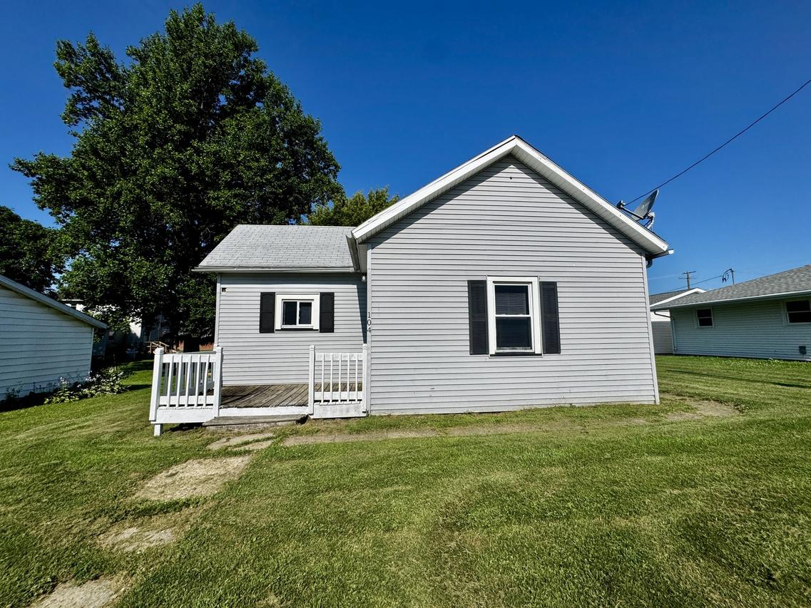 104 N Memorial St., Ohio, IL 61349