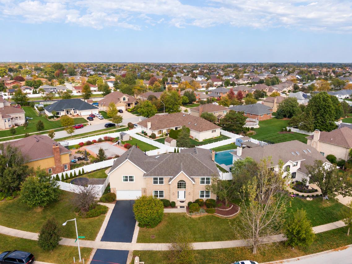 8930 Golden Pheasant Dr., Tinley Park, IL 60487