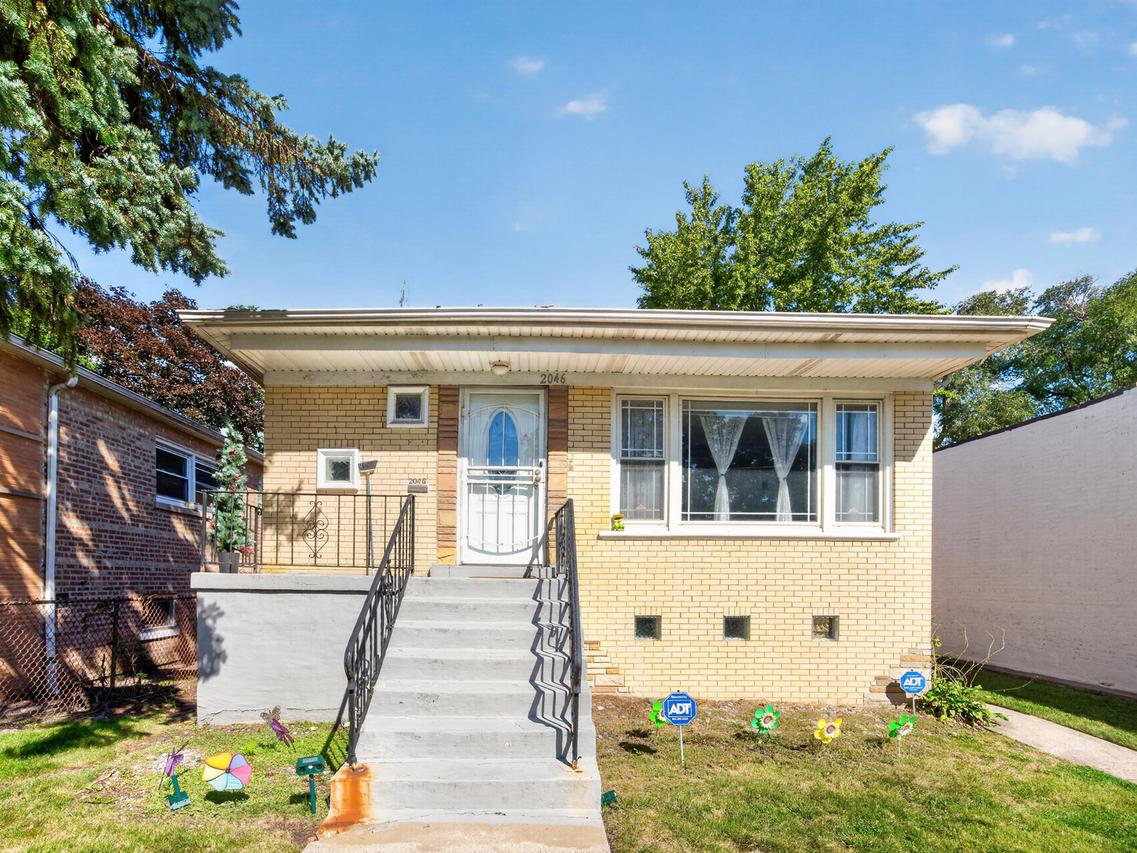 2046 E 93rd St., Chicago, IL 60617