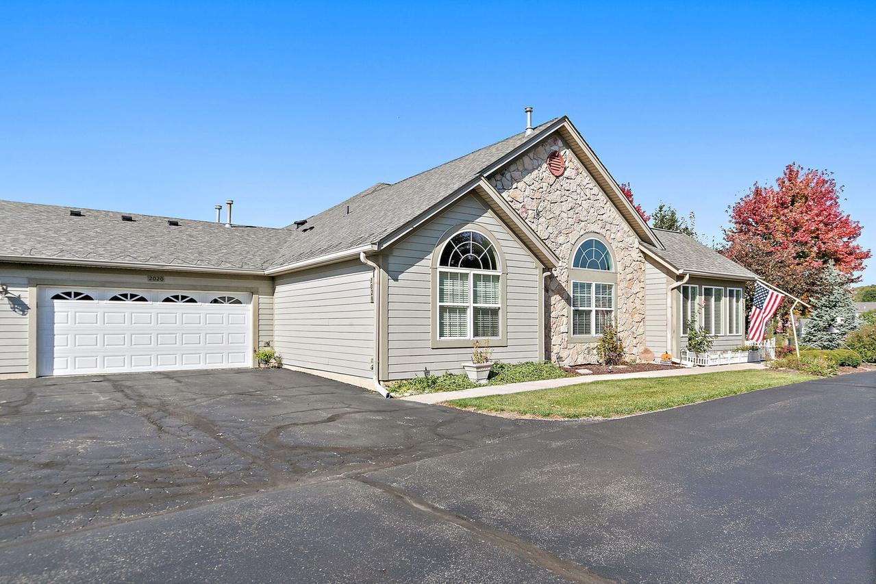 2020 Olmstead Dr., Woodstock, IL 60098