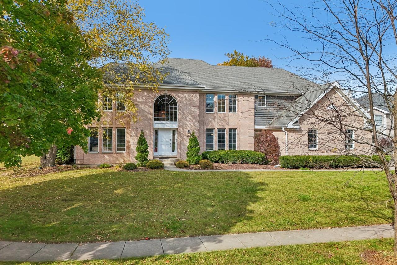 721 Goldenrod Ct., Crystal Lake, IL 60014