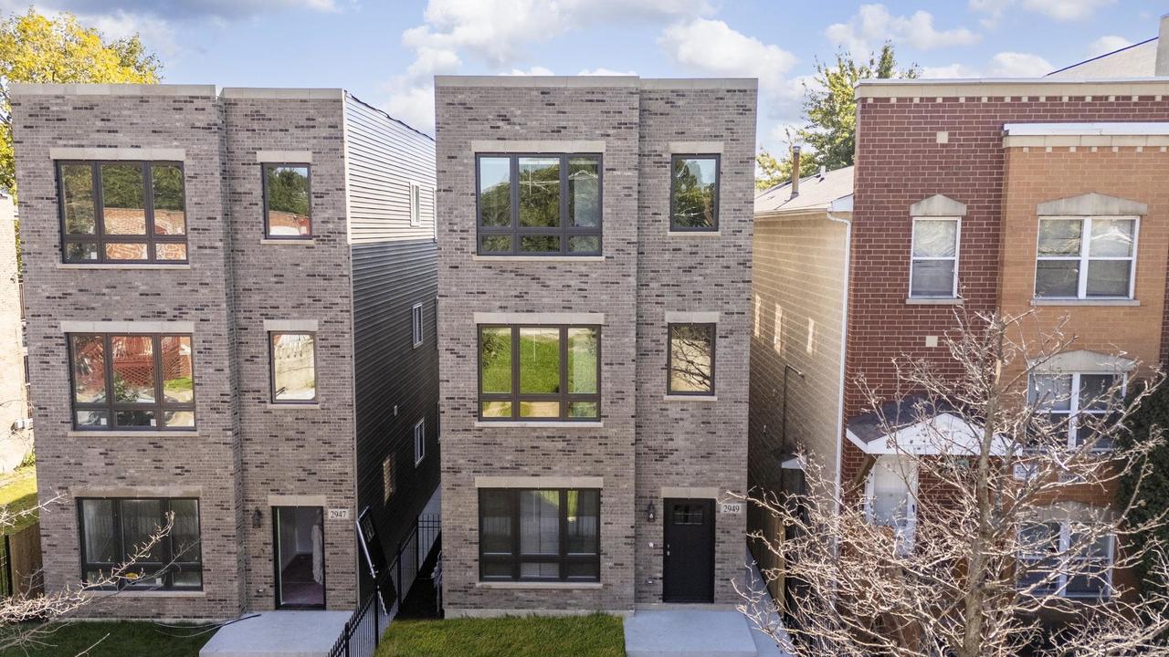 2949 W Wilcox St., Chicago, IL 60612