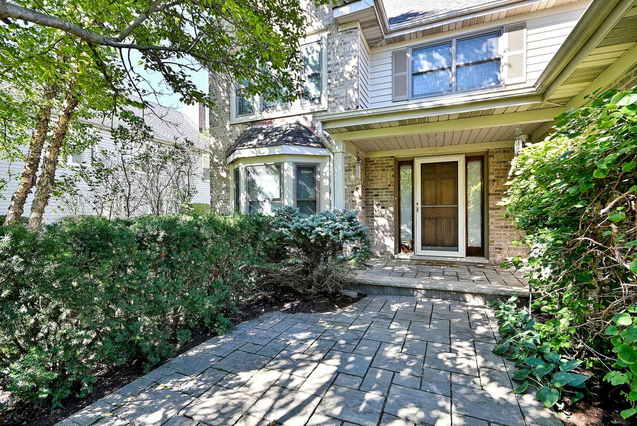 462 Thorndale Dr., Buffalo Grove, IL 60089