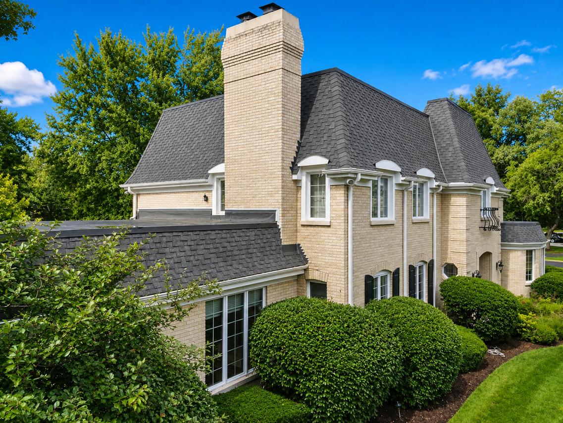 2 Gregory Ln., South Barrington, IL 60010