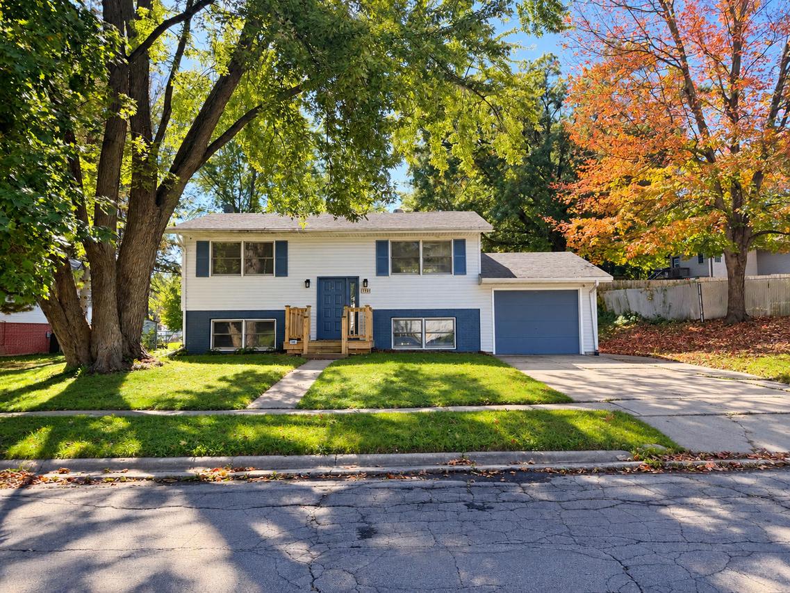 1733 Revere St., Freeport, IL 61032