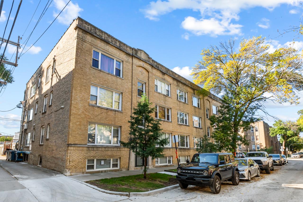 2319 W Rosemont Ave. #G, Chicago, IL 60645