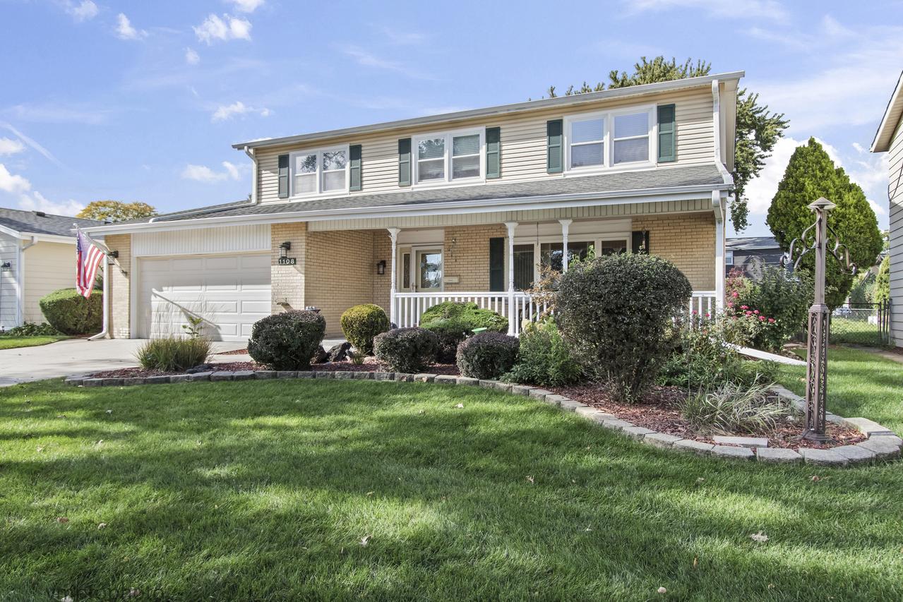 1108 S Cherrywood Dr., Mount Prospect, IL 60056