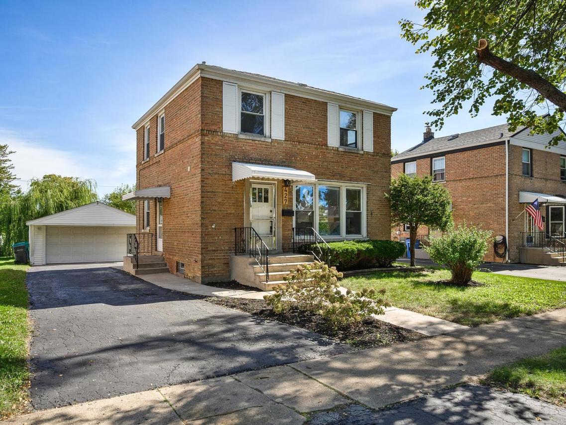 427 E End Ave., Hillside, IL 60162