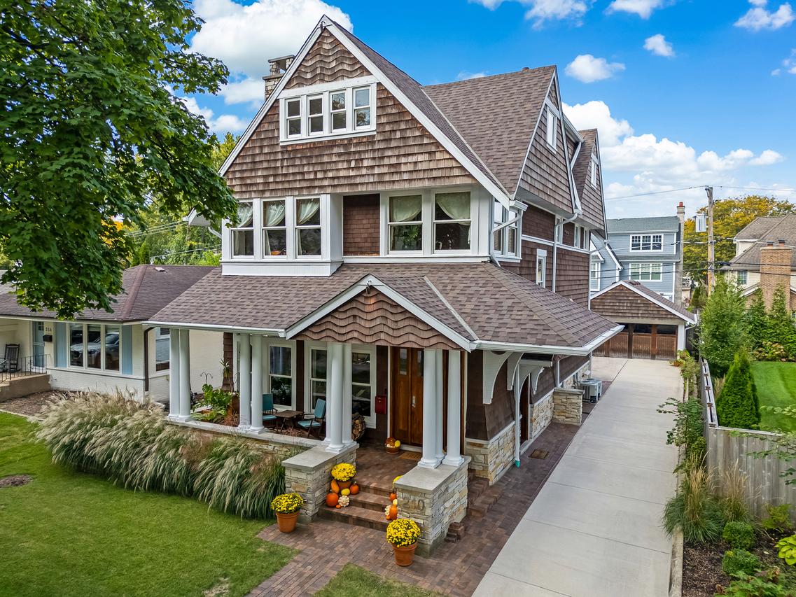 210 S Madison St., Hinsdale, IL 60521