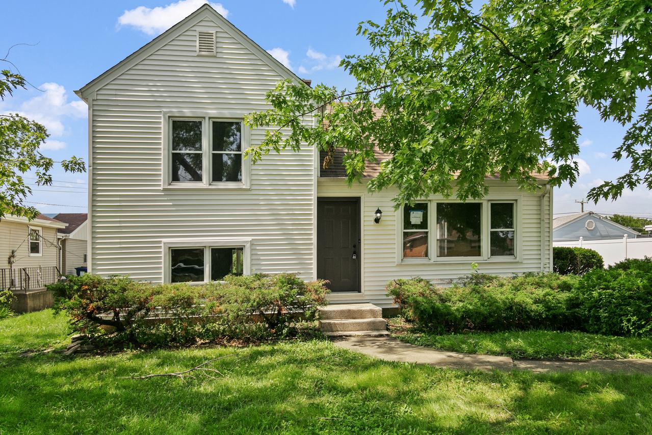 7742 S Oketo Ave., Bridgeview, IL 60455