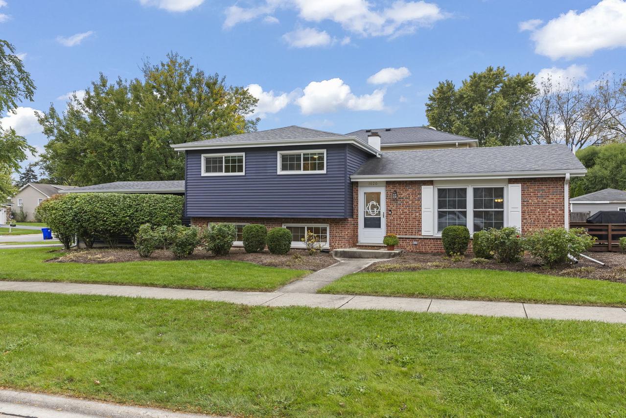 1020 S Prospect St., Wheaton, IL 60189