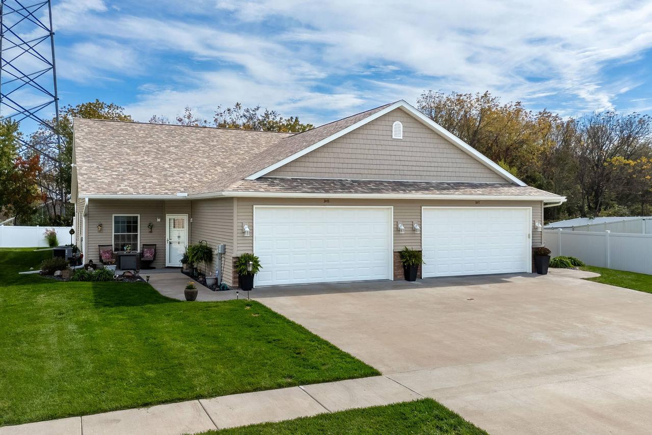 2415 13th St., Silvis, IL 61282
