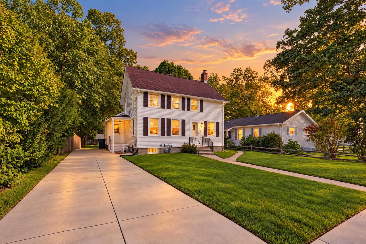 326 S Walnut St., Sycamore, IL 60178