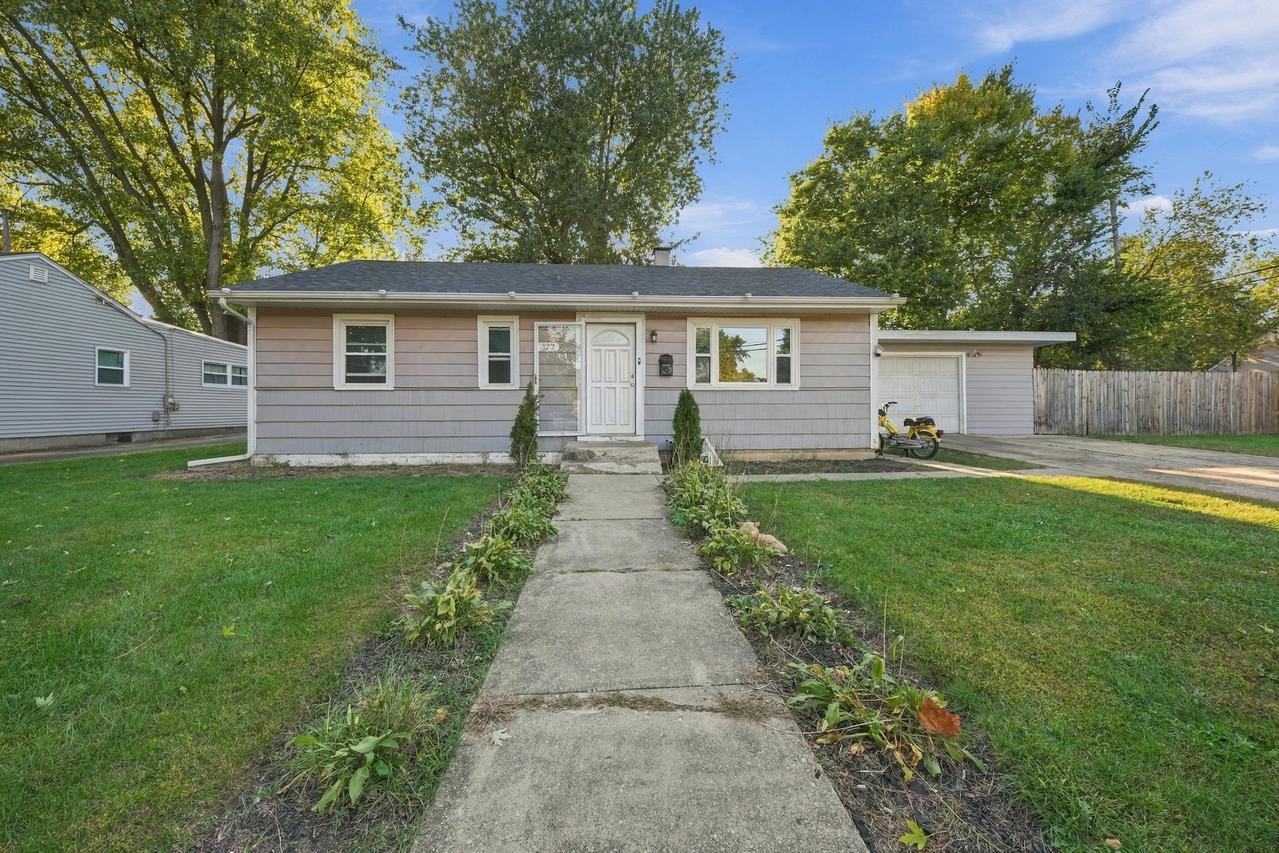 322 Westgate Dr., Aurora, IL 60506