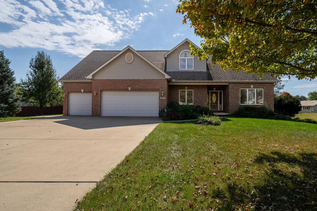 2214 Bella Fiore Ln., Pontiac, IL 61764