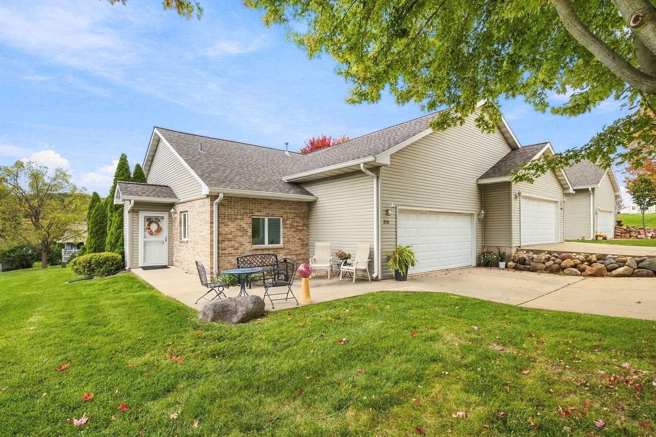 2518 Reynolds Manor Dr. #1, Ottawa, IL 61350