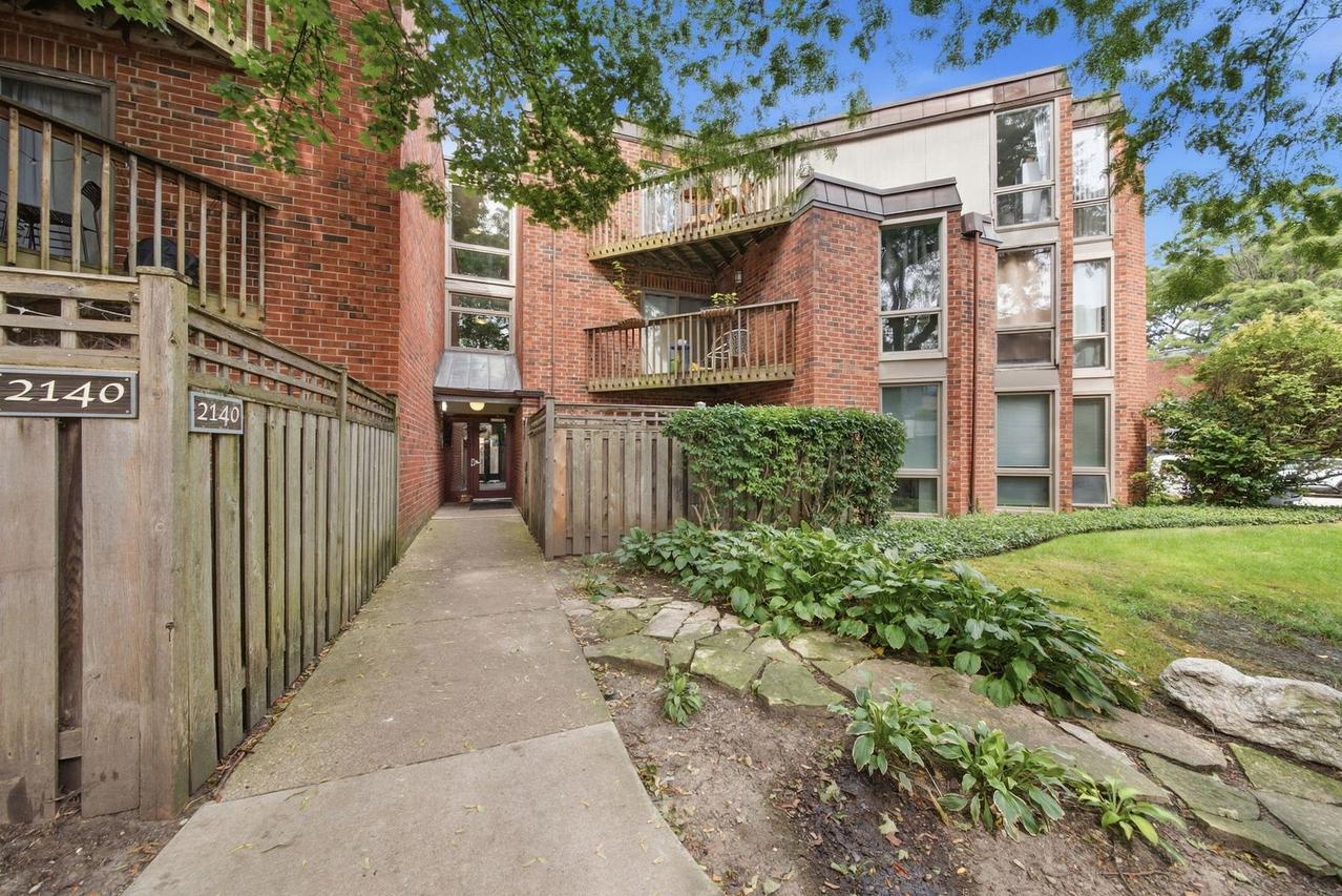 2140 N Lincoln Ave. #5202, Chicago, IL 60614