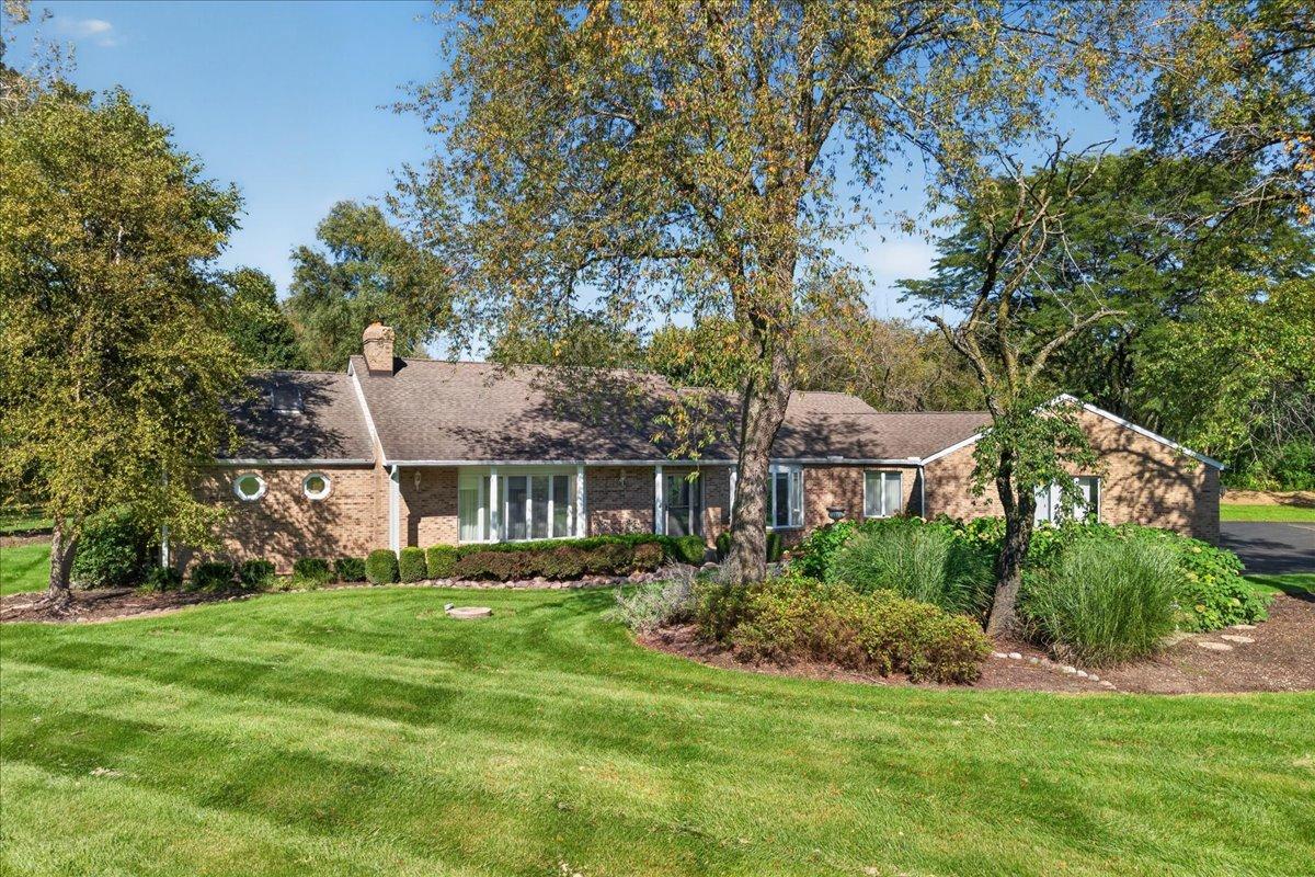28 Beechnut Dr., South Barrington, IL 60010