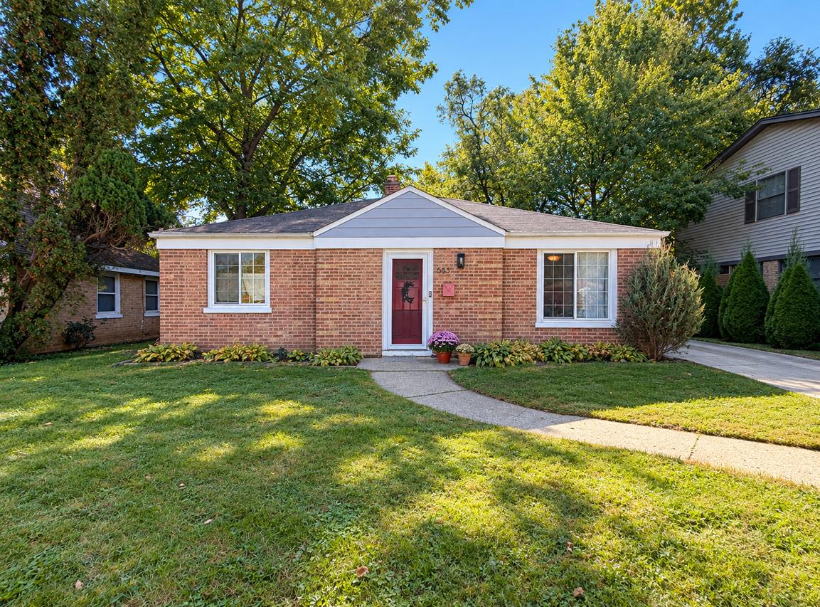 643 E Rockland Rd., Libertyville, IL 60048