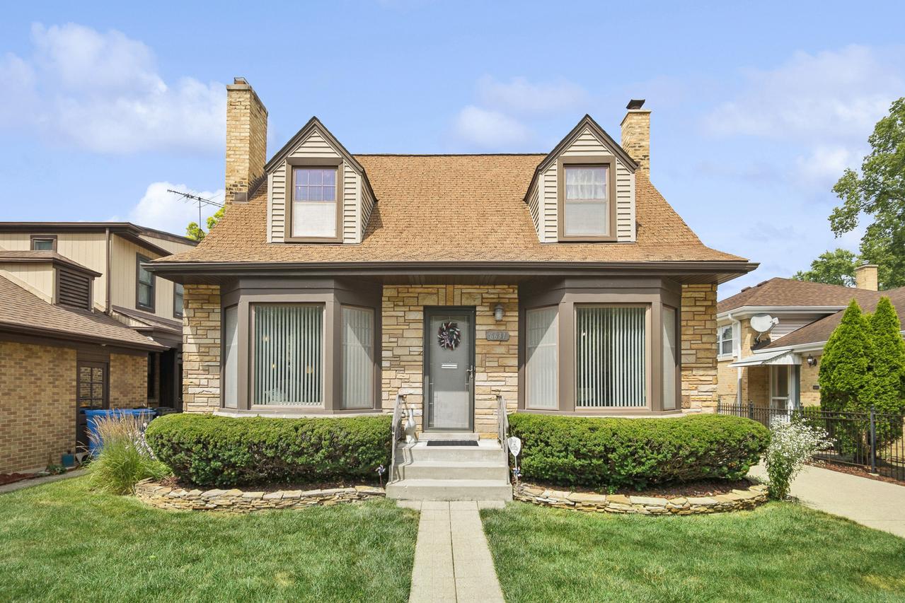 6631 N Caldwell Ave., Chicago, IL 60646