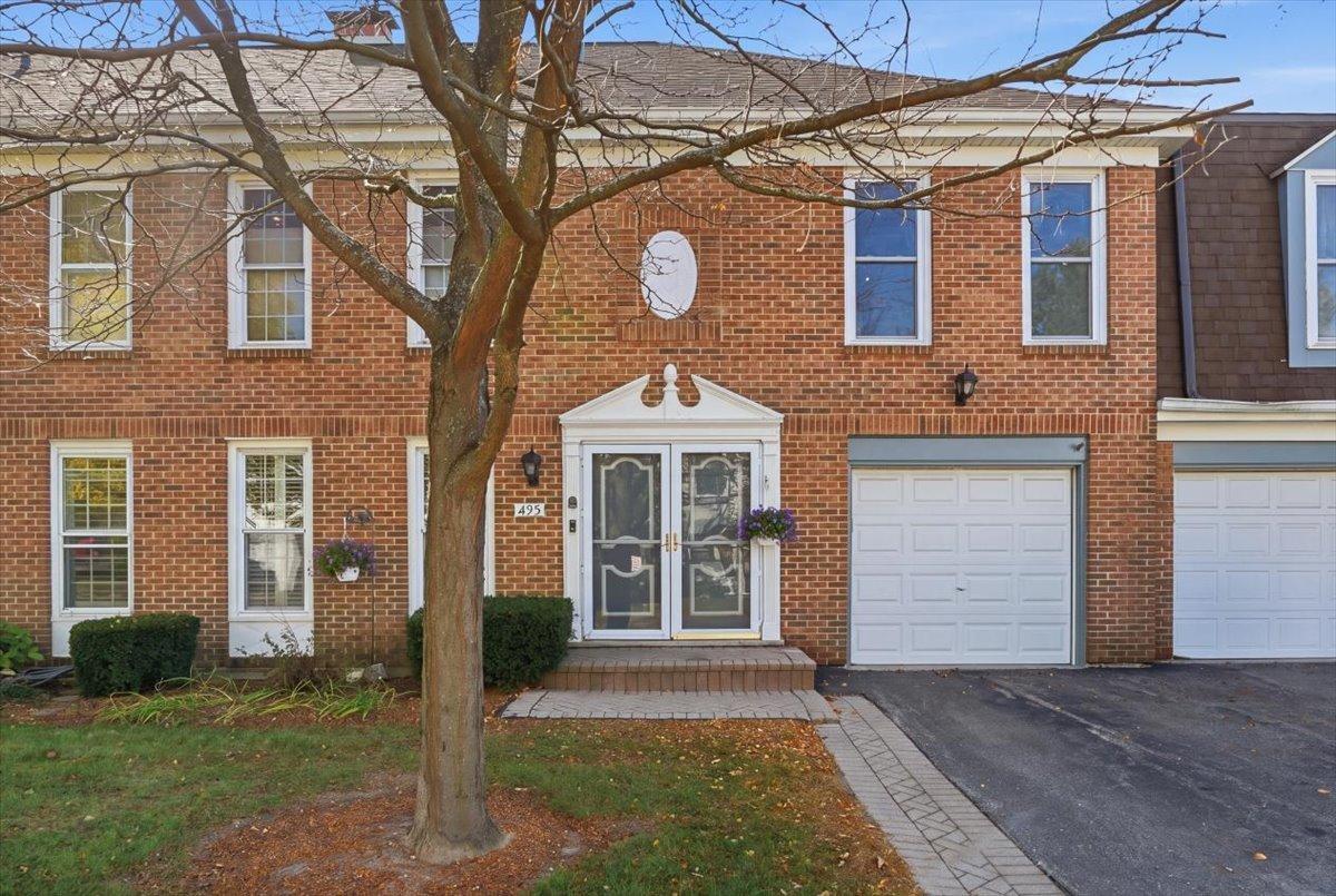 895 Garfield Ave., Libertyville, IL 60048