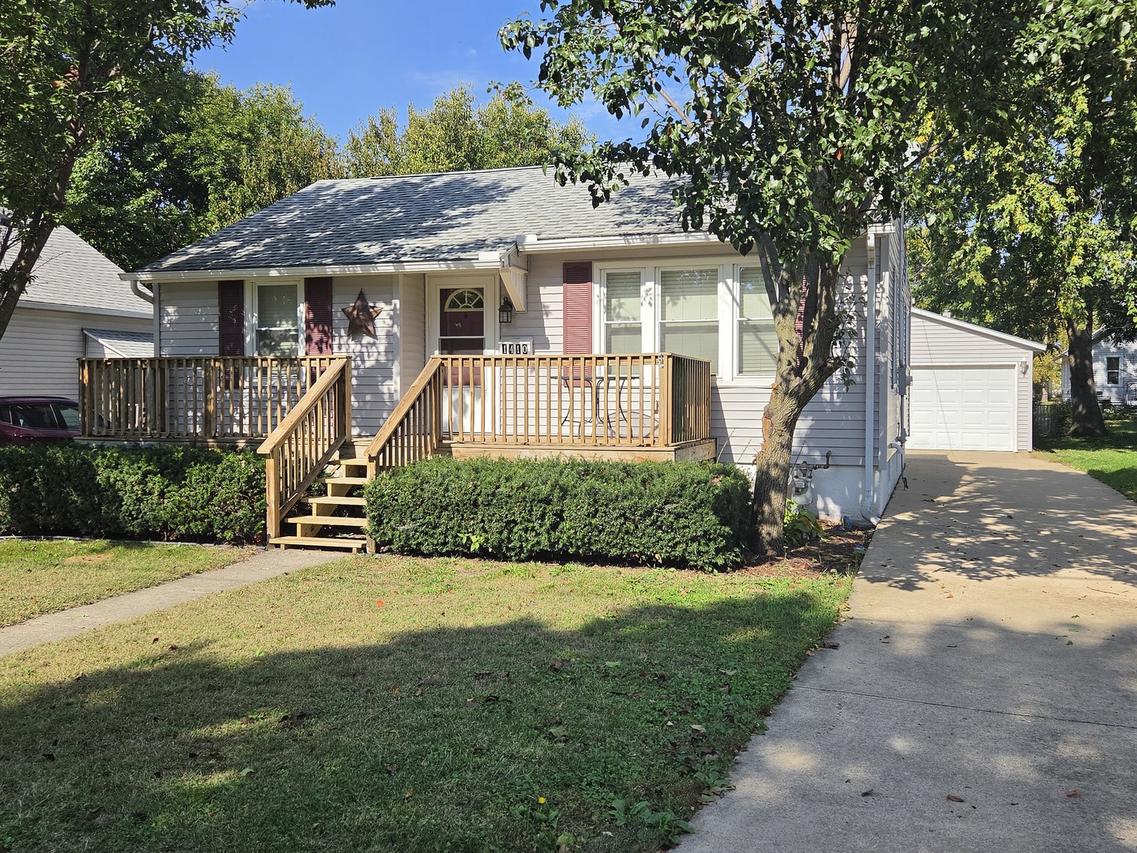 1410 E 14th St., Sterling, IL 61081