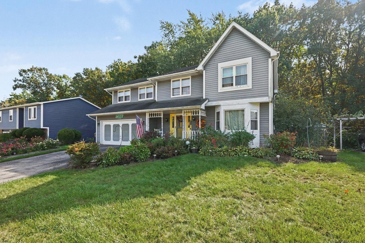2421 Mallard Dr., Lindenhurst, IL 60046