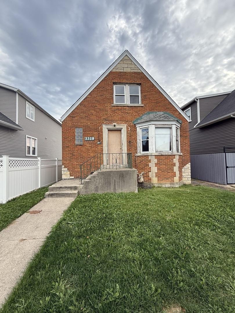 3319 N Natchez Ave., Chicago, IL 60634