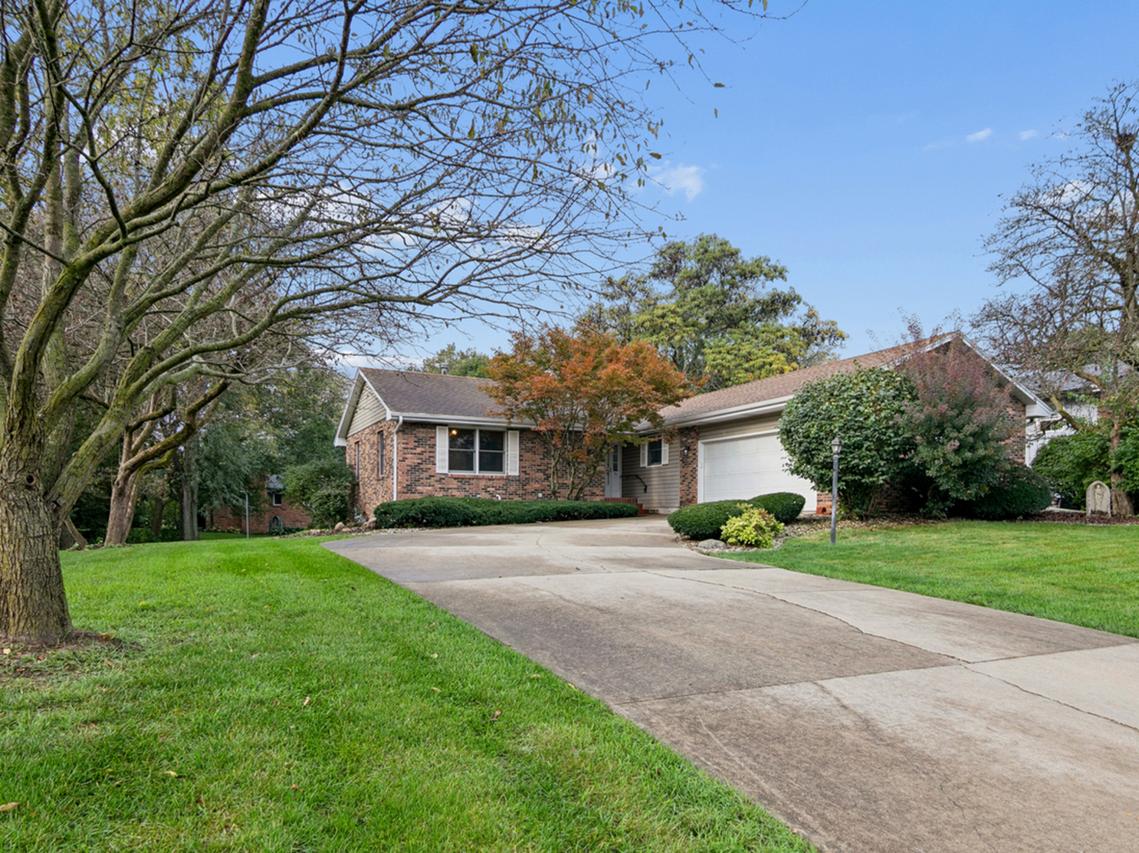 25 Briarcliff Ln., Bourbonnais, IL 60914
