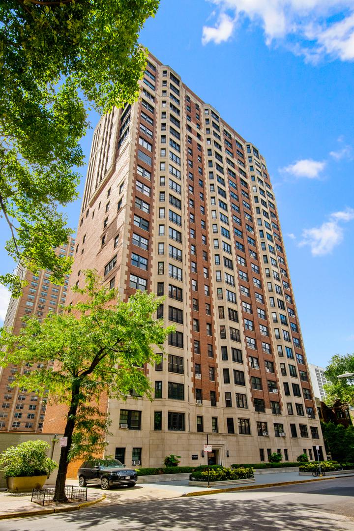 421 W Melrose St. #18BC, Chicago, IL 60657
