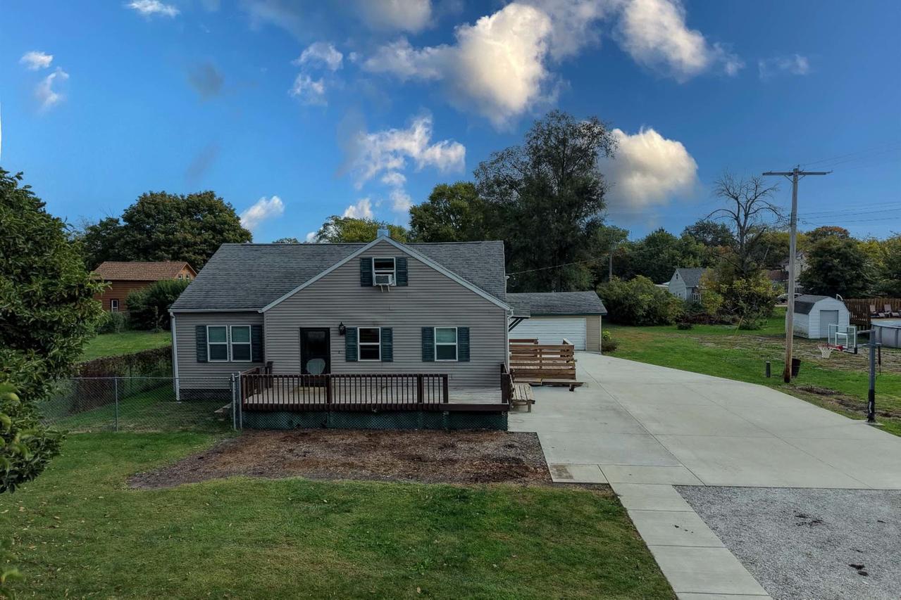 445 N 5th St., Sheldon, IL 60966