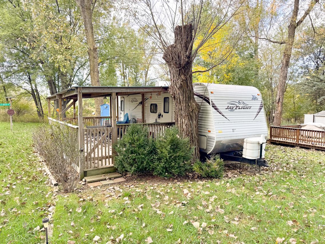 25/34 Woodhaven, Sublette, IL 61367